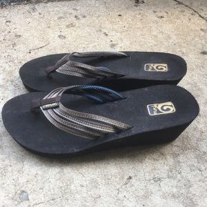 Teva Mush wedges Brown size 7
